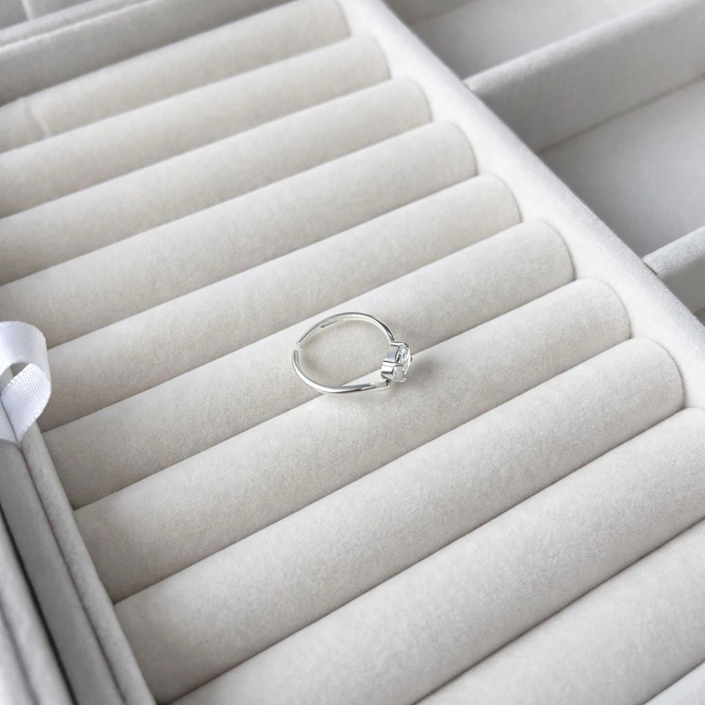 Anel Mindinho Oval Pinky Ring